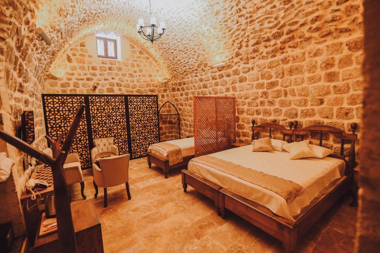 Hanedan Konagi Butik Otel Deluxe King Triple Room Anka Mardin Exterior foto